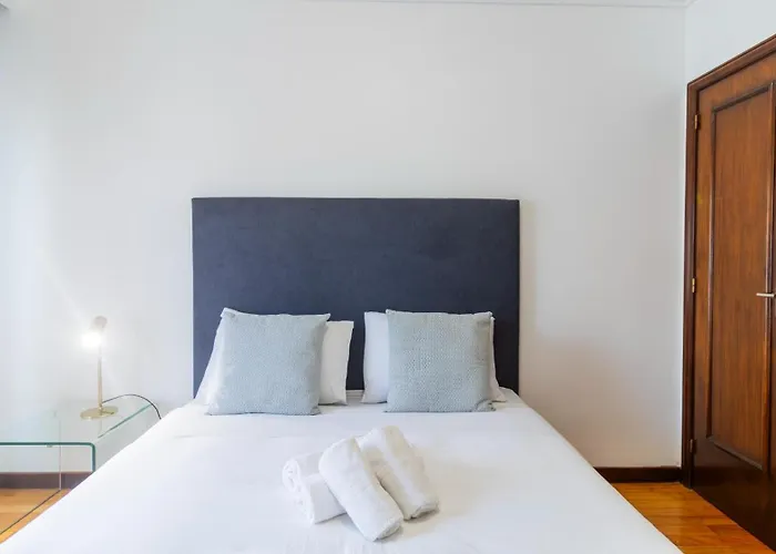 Apartment Charmy Rodrigues Lobo Ii By Unique Hosts