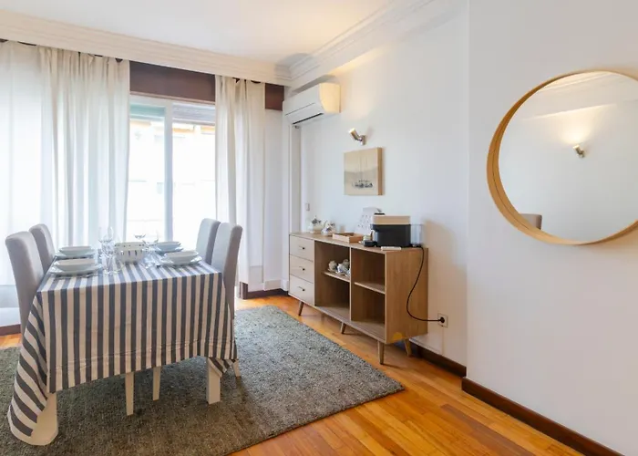 Charmy Rodrigues Lobo Ii By Unique Hosts Apartment