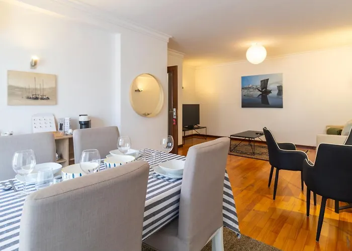 Charmy Rodrigues Lobo Ii By Unique Hosts Apartment Porto