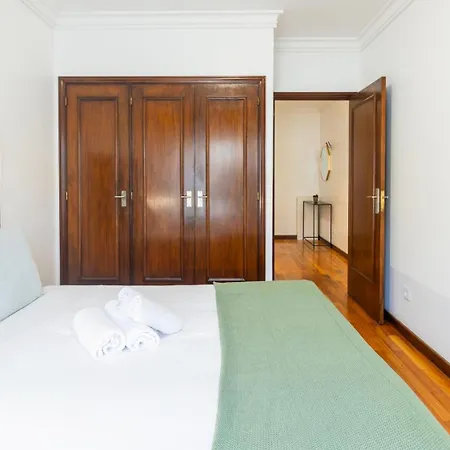 Charmy Rodrigues Lobo Ii By Unique Hosts Lägenhet *